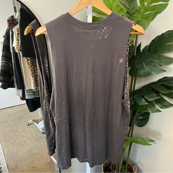 🪽✨ The Light Blonde “Free Spirit” Graphic Muscle Tank Sz L | Boho Rock Tee - Picture 5 of 6